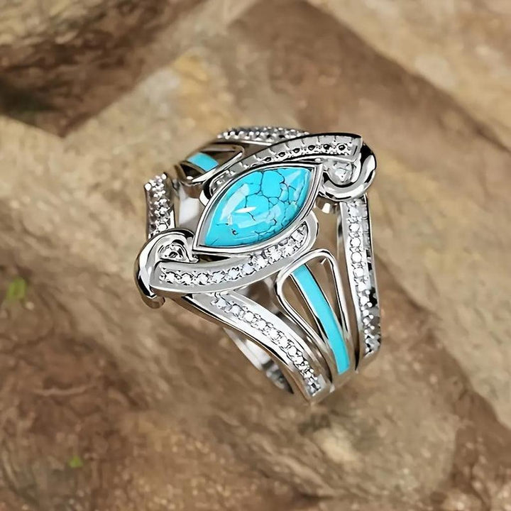 Ring with Turquoise in White Gold