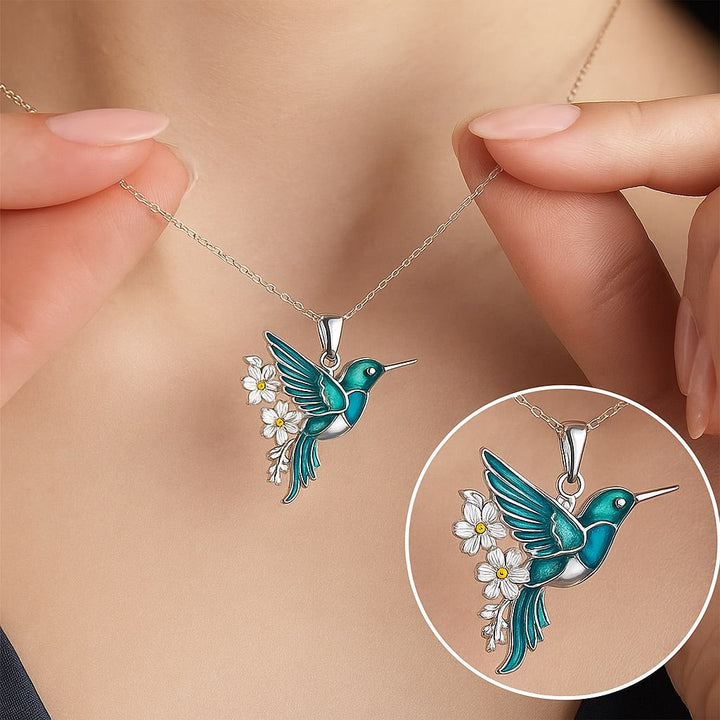 Beautiful necklace with caviar pendant and earrings as a gift, limited time offer