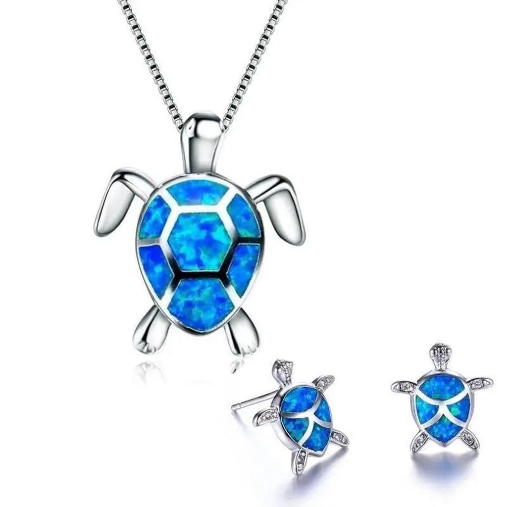 Set: Necklace and Earrings with Sea Turtle in Opal and Silver