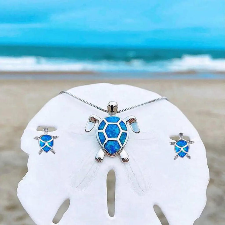 Set: Necklace and Earrings with Sea Turtle in Opal and Silver