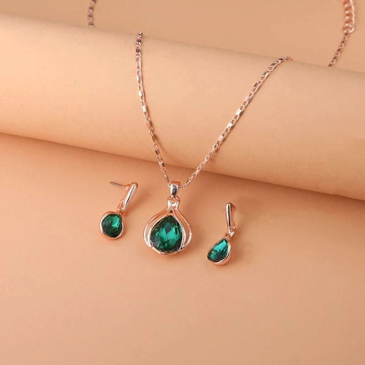 Set of Necklace & Earrings made of Green Crystal and Gold