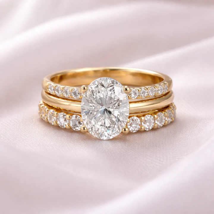 Set of Shiny Retro Rings with Diamonds