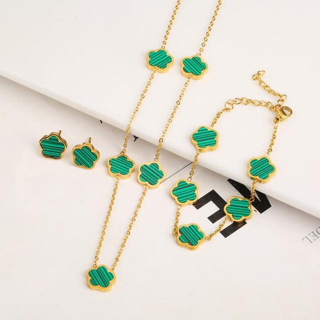 Tree-shaped jewellery set
