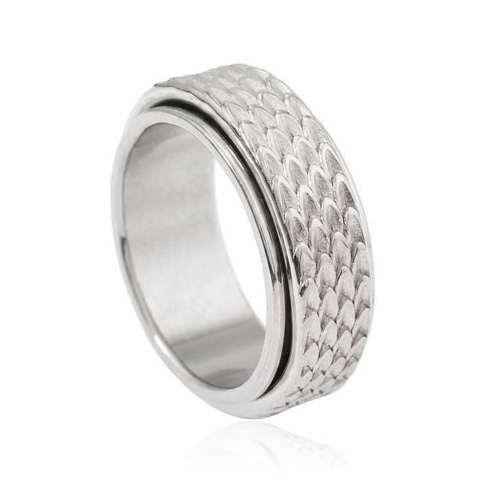 Tower Ring with Scale Pattern