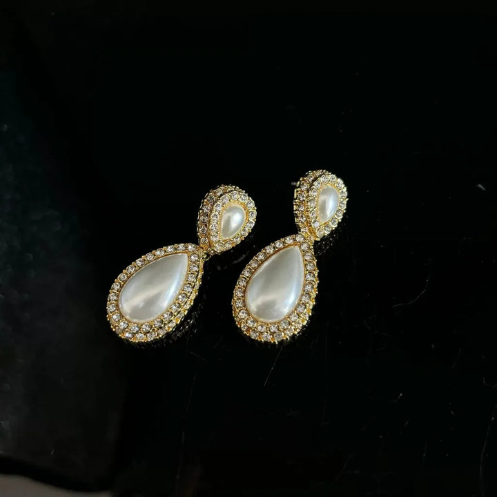 Drop Earrings with Pearl