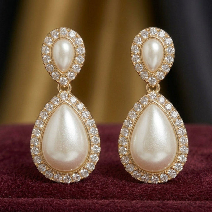 Drop Earrings with Pearl