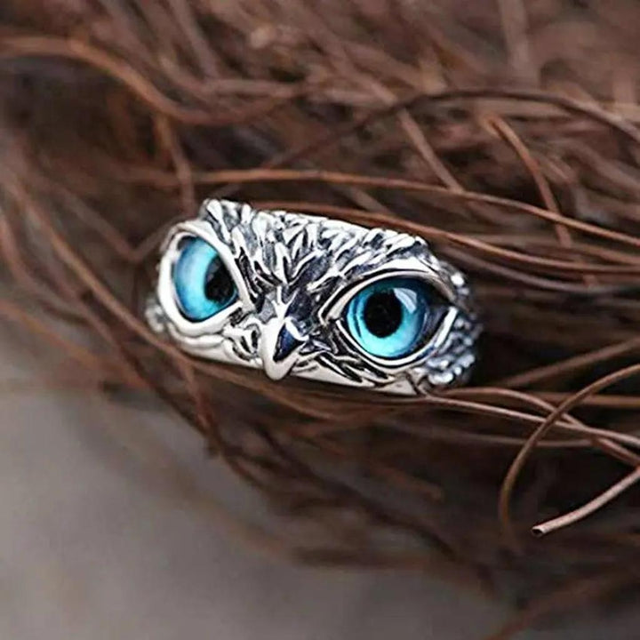 Adjustable Lucky Owl Ring in White Gold with Opal