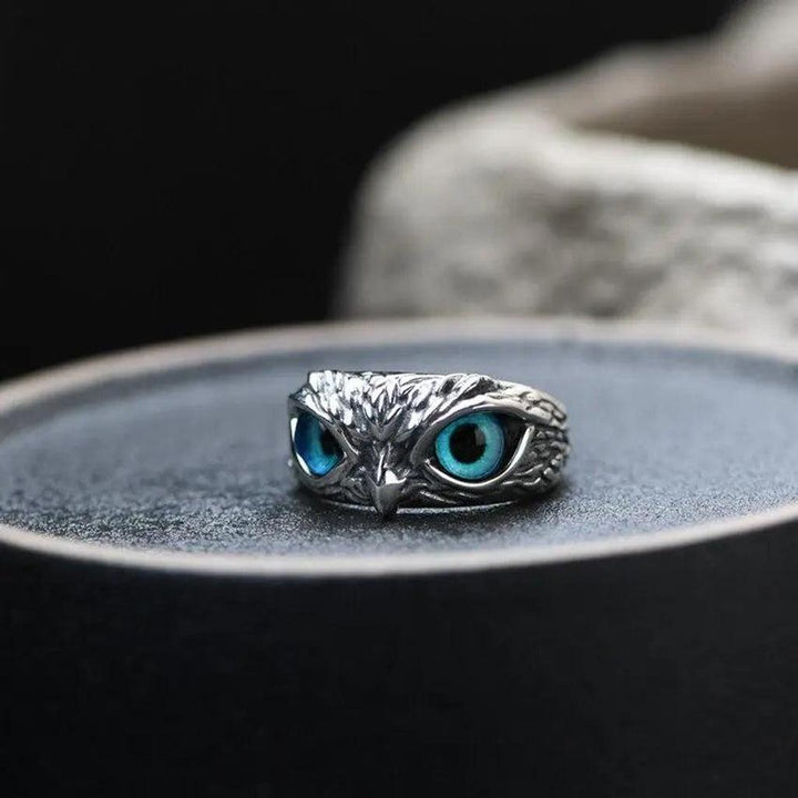 Adjustable Lucky Owl Ring in White Gold with Opal