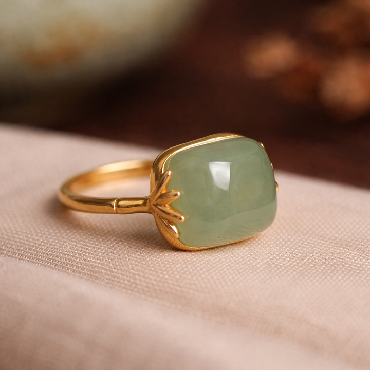 Adjustable Retro Gold Ring with Green Jade