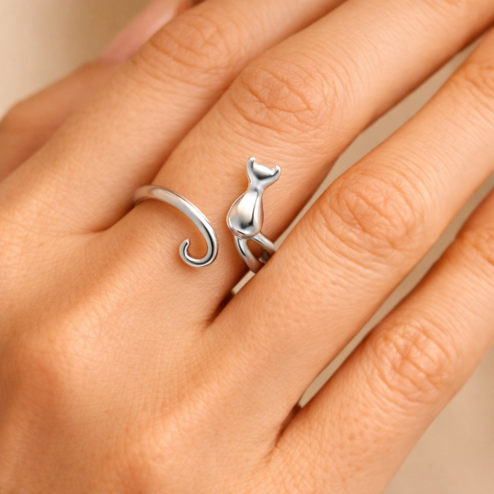 Adjustable Ring with Kittens in White Gold