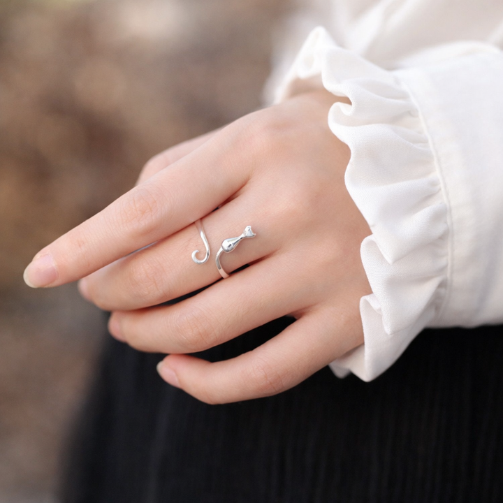 Adjustable Ring with Kittens in White Gold