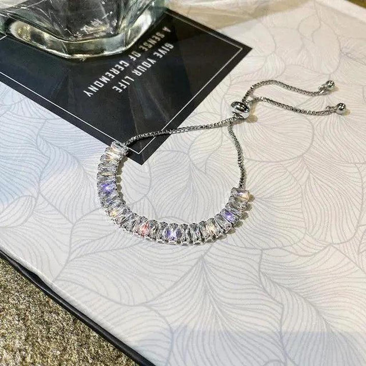 Adjustable Bracelet with Diamonds in Gold and White Gold