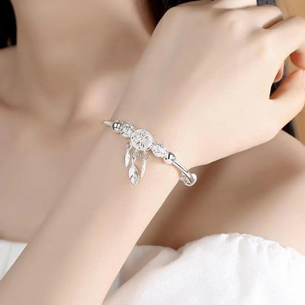 Adjustable Dreamcatcher Bracelet in White Gold