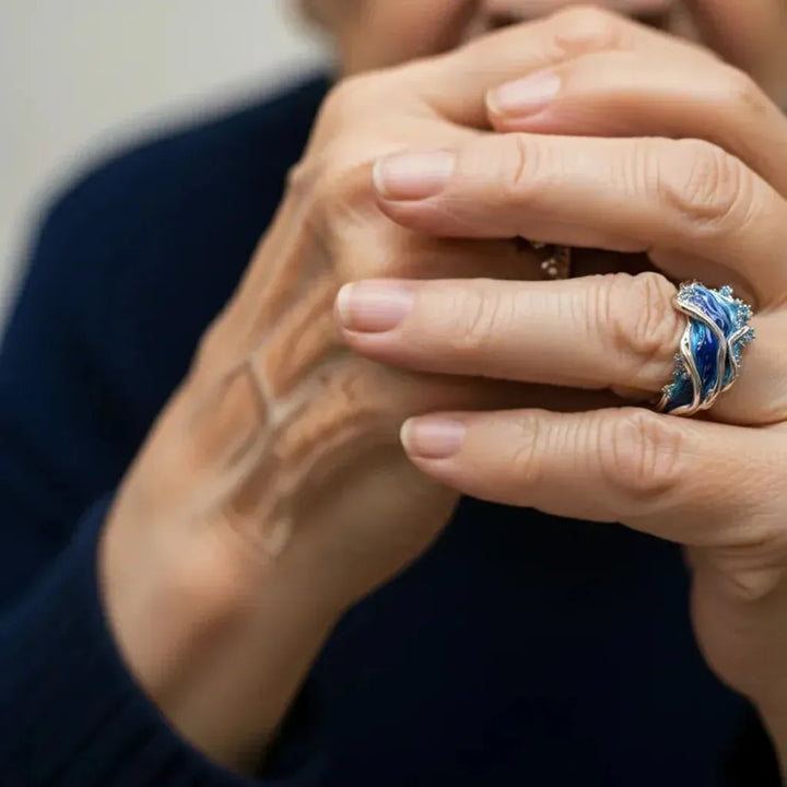 Vintage Gold Ring with Ocean Wave