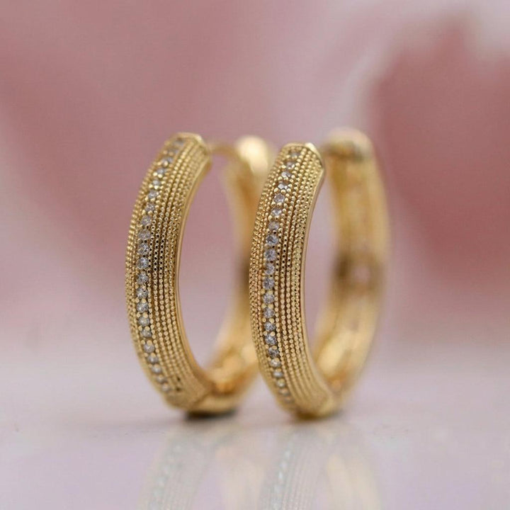 Vintage Gold Earrings with Elegant Design