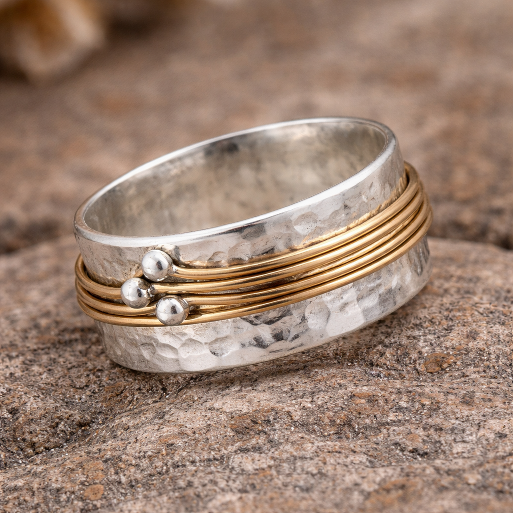 Vintage Ring in Gold and White Gold