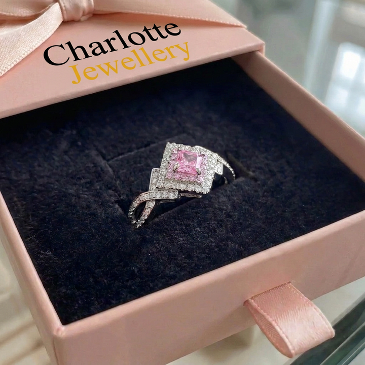Couture Pavé-Square Ring | Gold