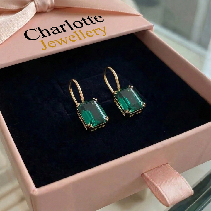 Mila Earrings with Emerald